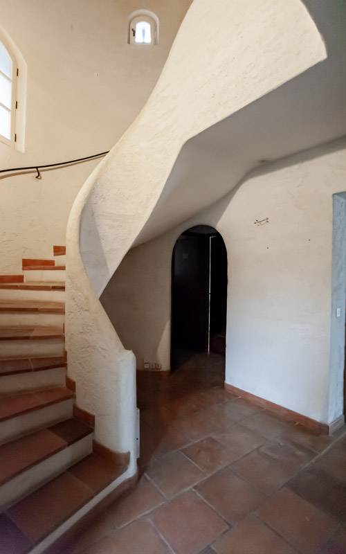 Rénovation complète d'un escalier dans une maison au Lavandou